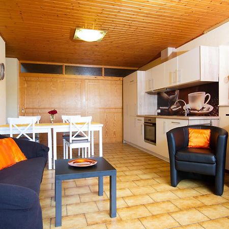 Ferienwohnung "Kirchblick" Im Ferienhaus Blumenhain บาดวึนเน็นแบร์ก ภายนอก รูปภาพ