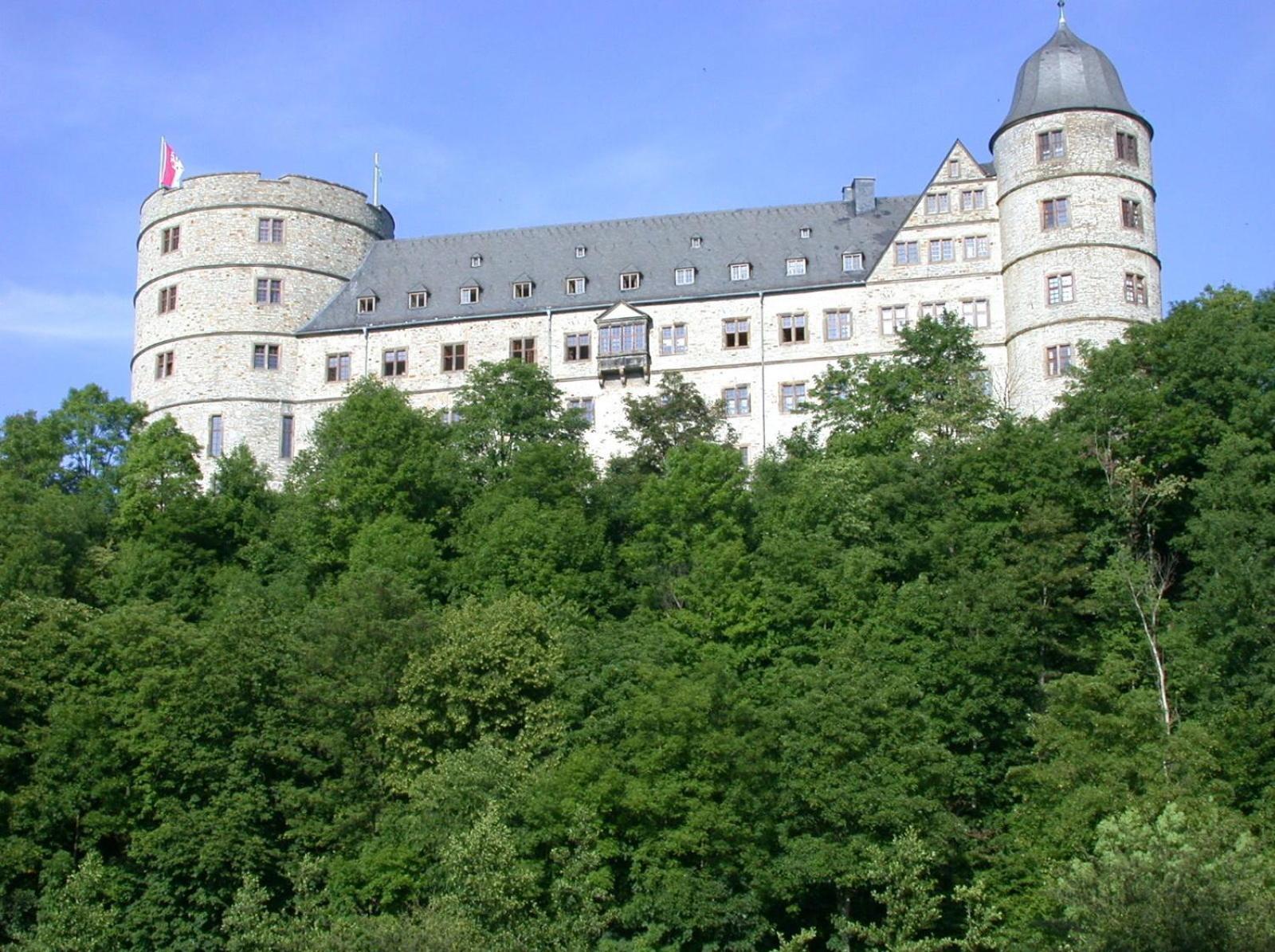 Ferienwohnung "Kirchblick" Im Ferienhaus Blumenhain บาดวึนเน็นแบร์ก ภายนอก รูปภาพ
