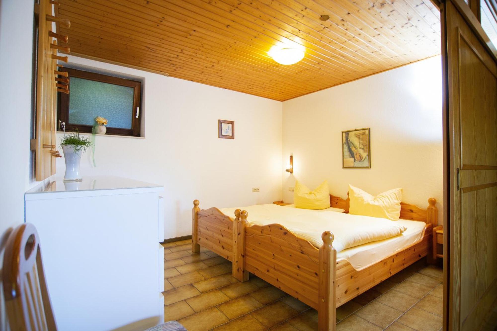 Ferienwohnung "Kirchblick" Im Ferienhaus Blumenhain บาดวึนเน็นแบร์ก ภายนอก รูปภาพ