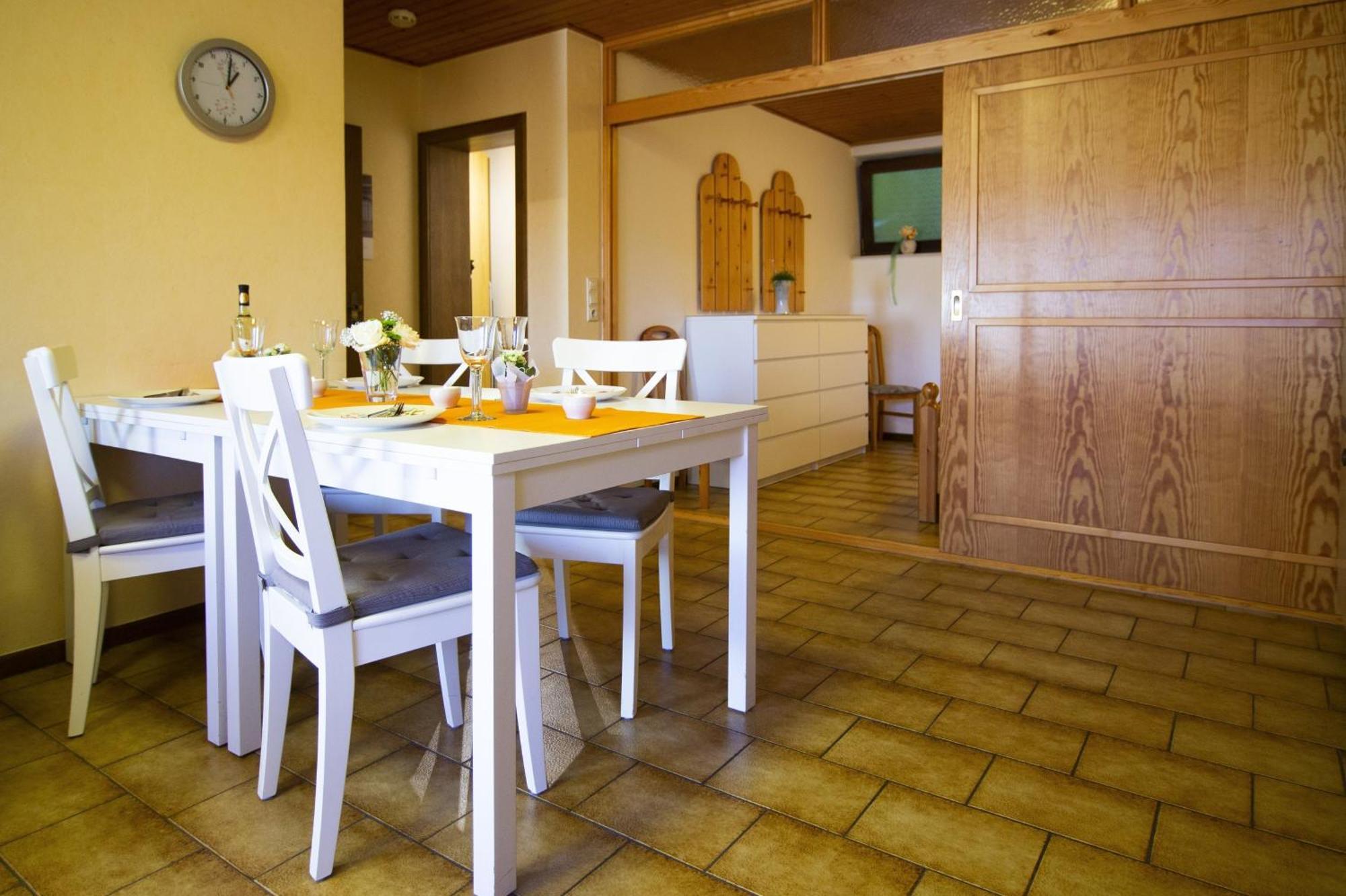 Ferienwohnung "Kirchblick" Im Ferienhaus Blumenhain บาดวึนเน็นแบร์ก ภายนอก รูปภาพ